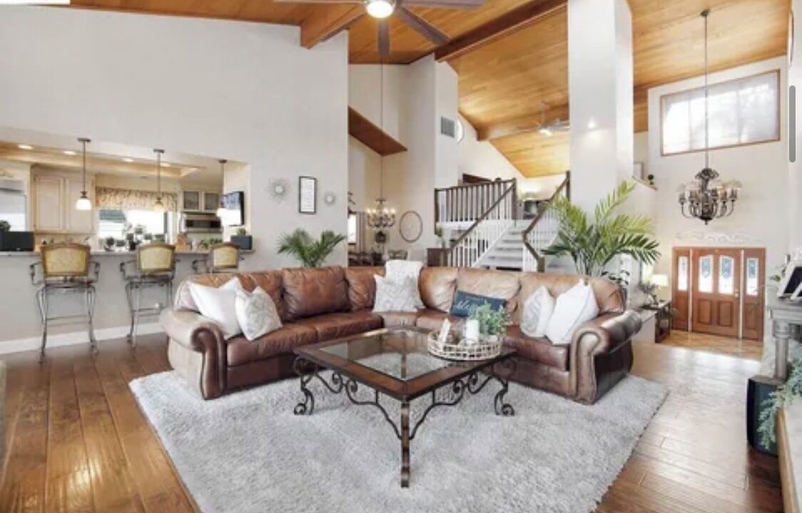 Photo of Livingroom in Discovery Bay