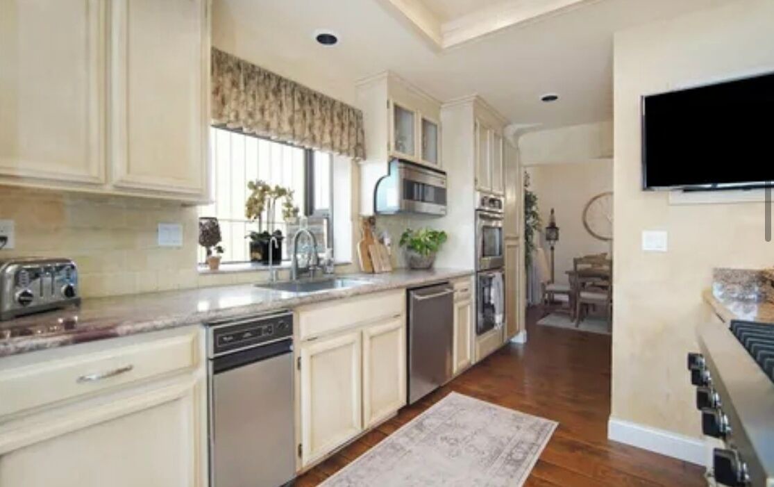 Photo of Kitchen in Discovery Bay