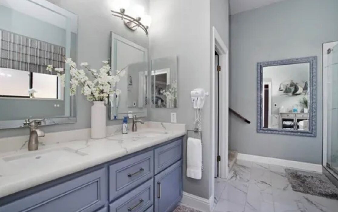 Photo of Bathroom in Discovery Bay