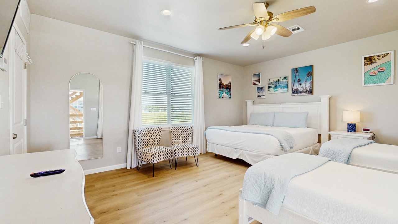 Photo of Bedroom in City-by-the Sea