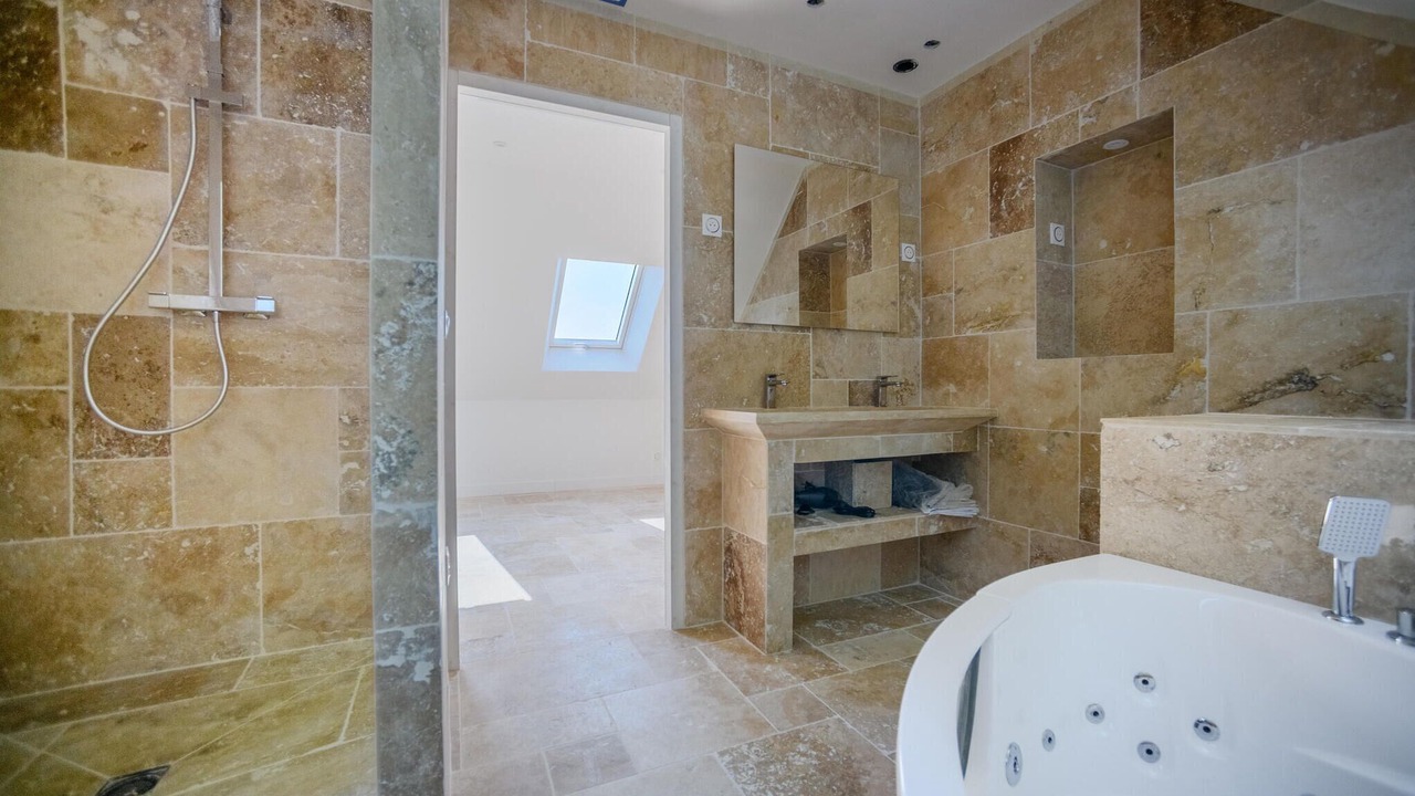 Photo of Bathroom in Fondettes