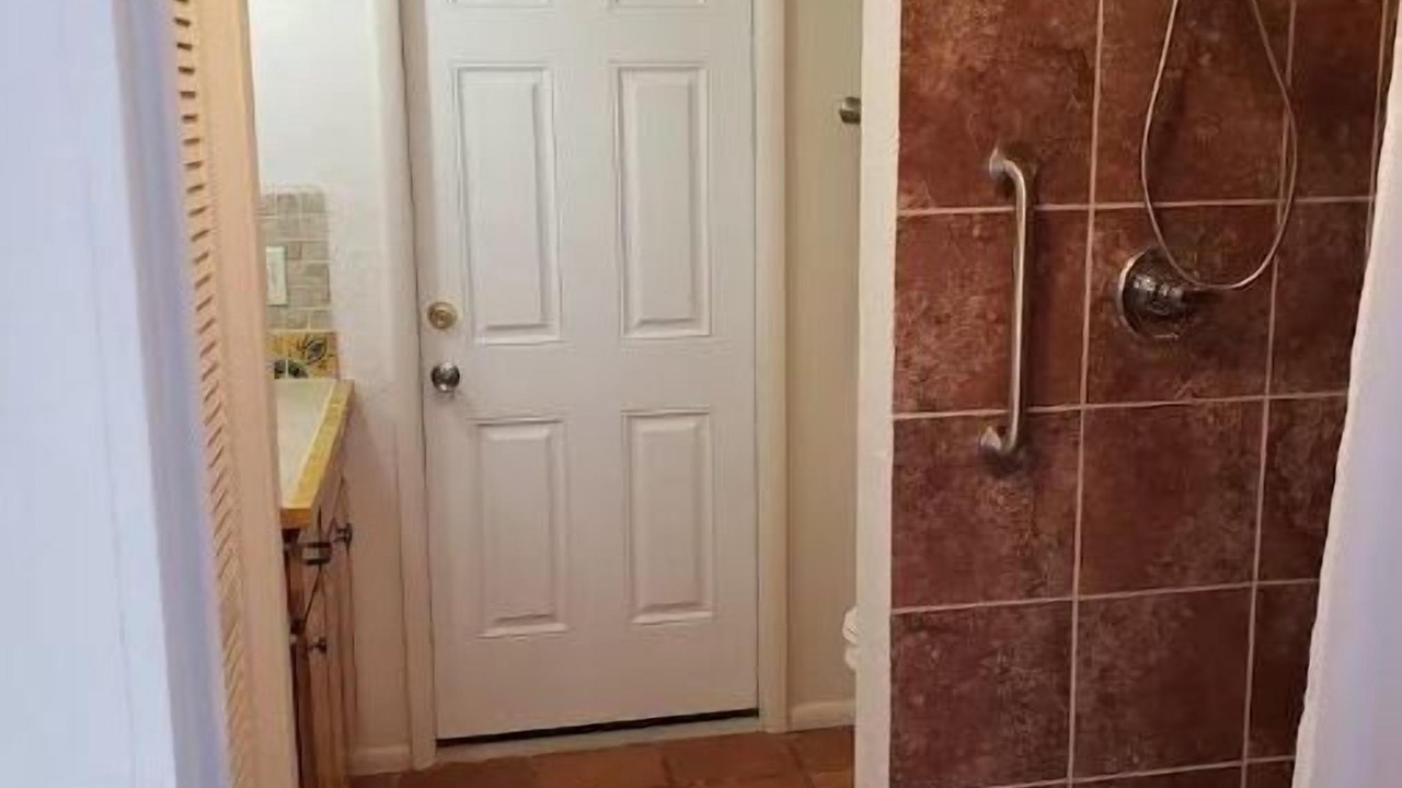 Photo of Bathroom in Sonoita