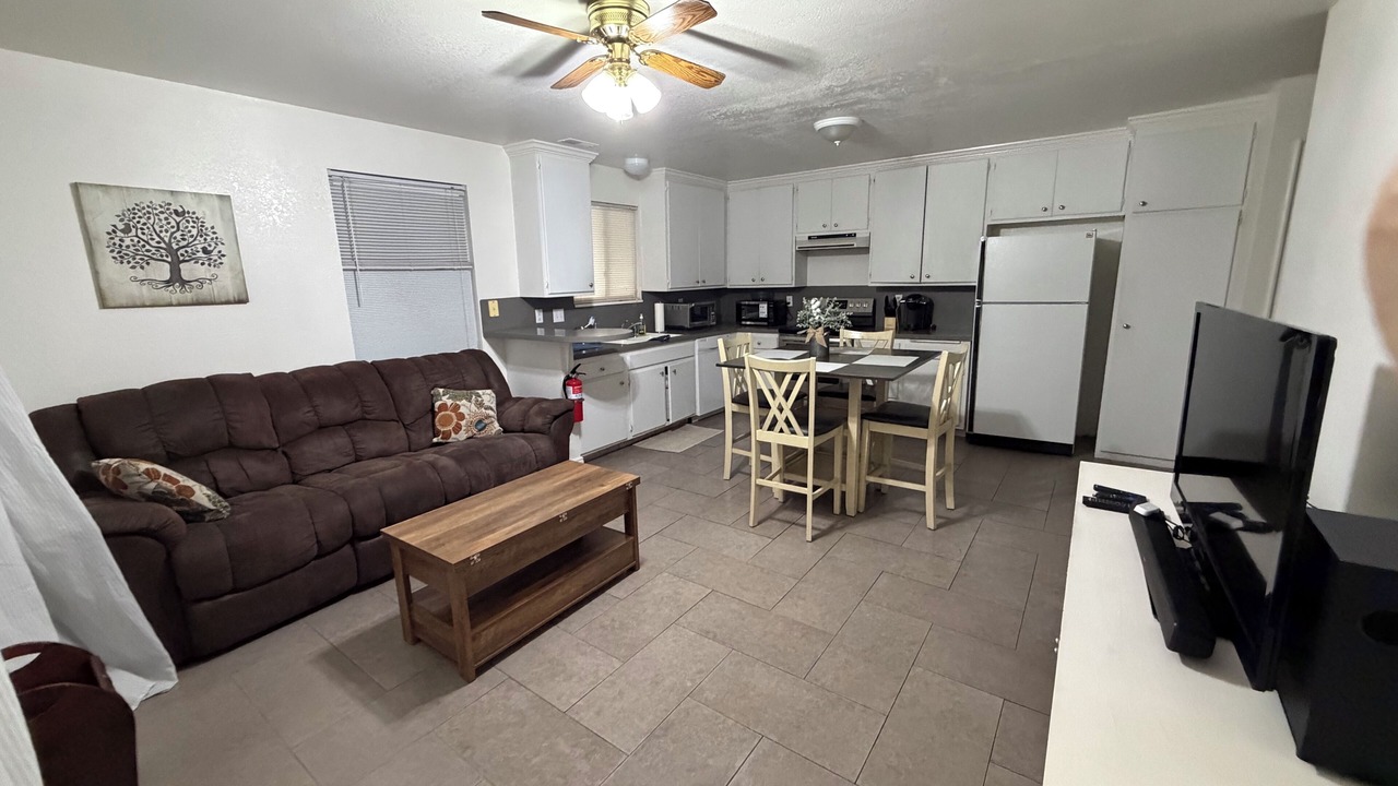 Photo of Livingroom in Lehi