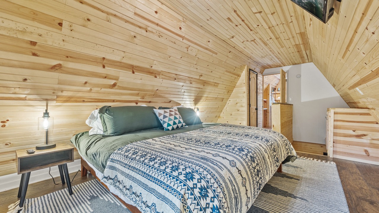 Photo of Bedroom in Cashes Valley