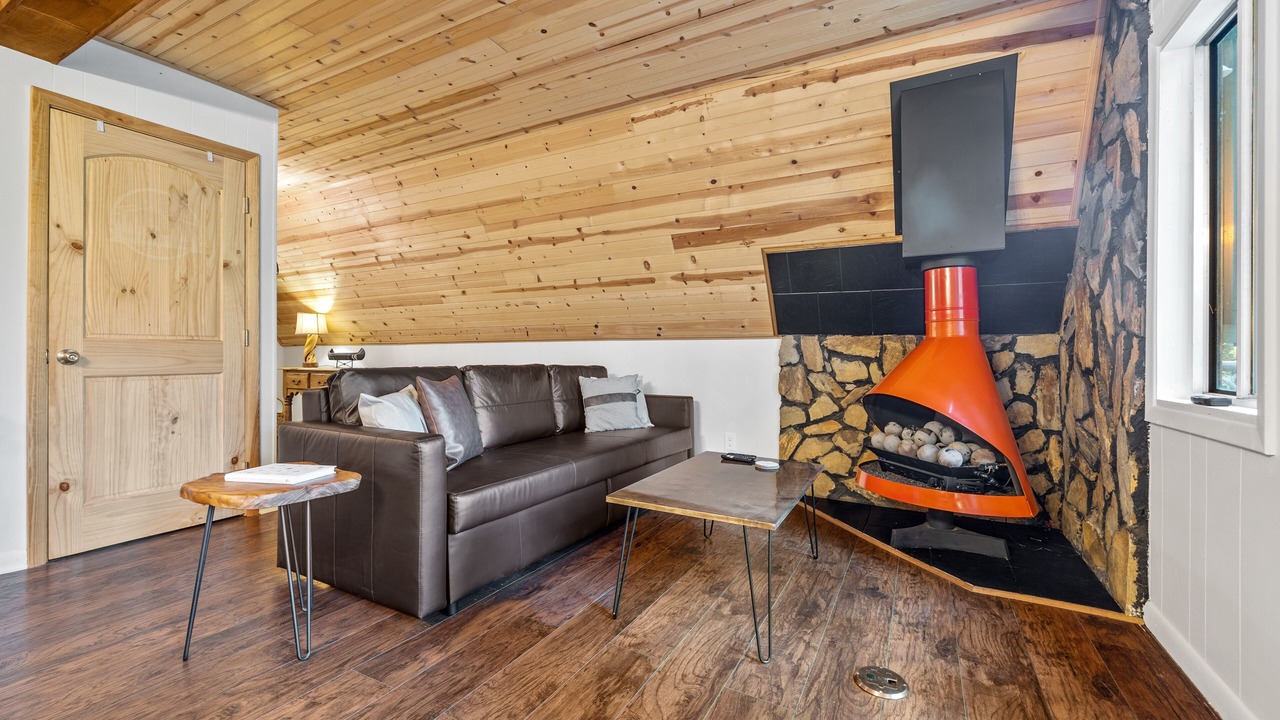 Photo of Livingroom in Cashes Valley