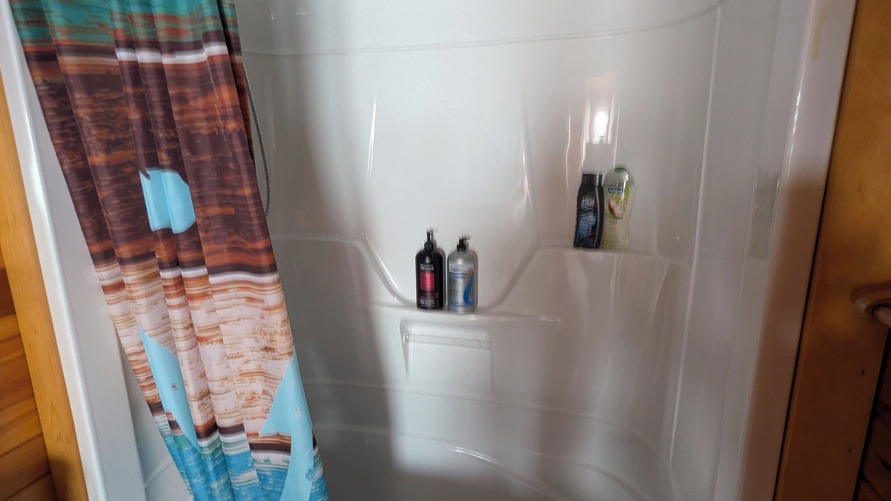 Photo of Bathroom in Darnley