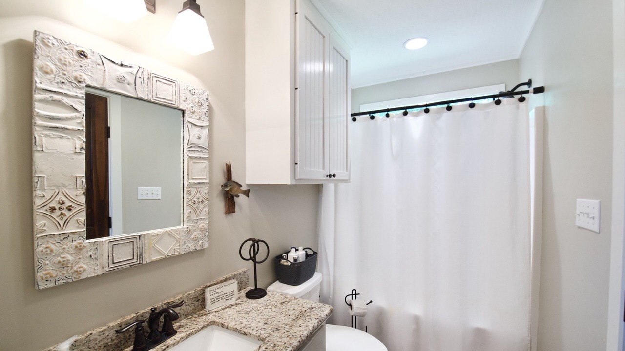 Photo of Bathroom in Laurel