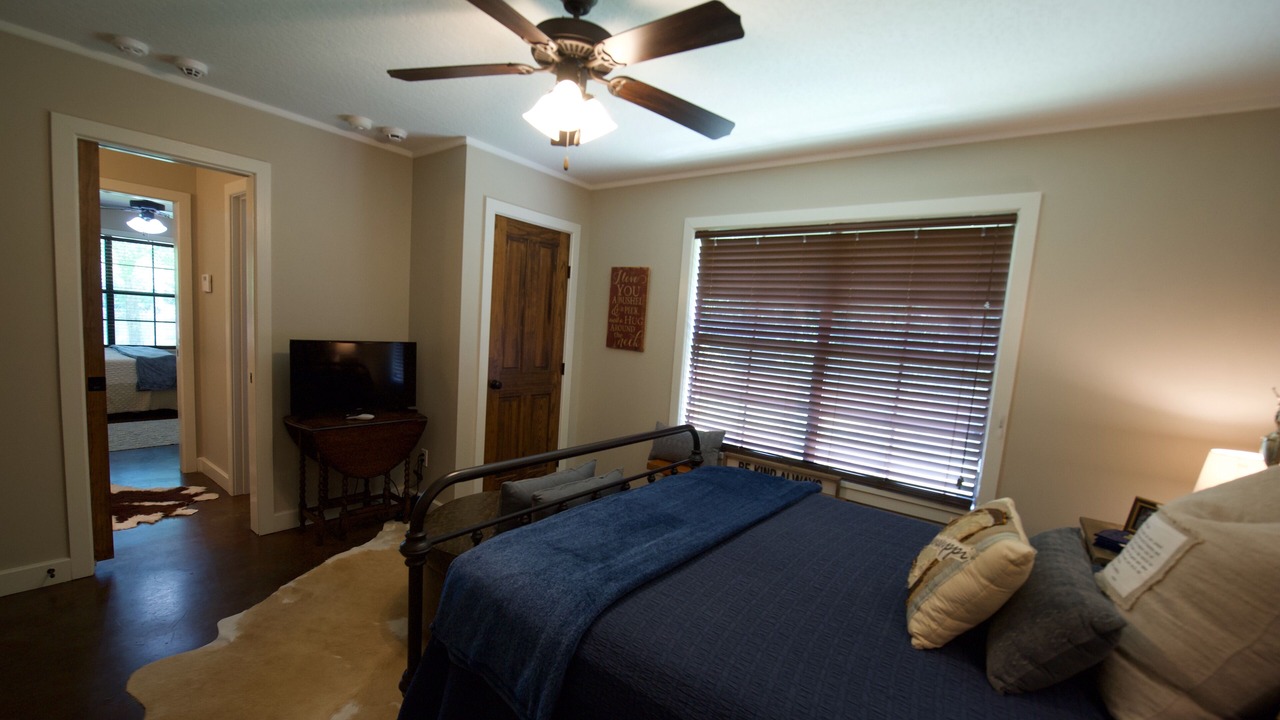 Photo of Bedroom in Laurel