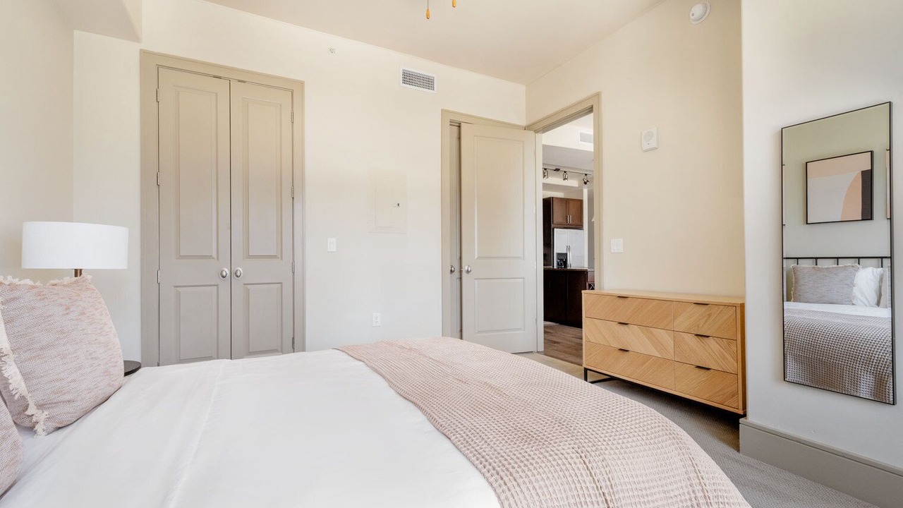 Photo of Bedroom in Second Street District