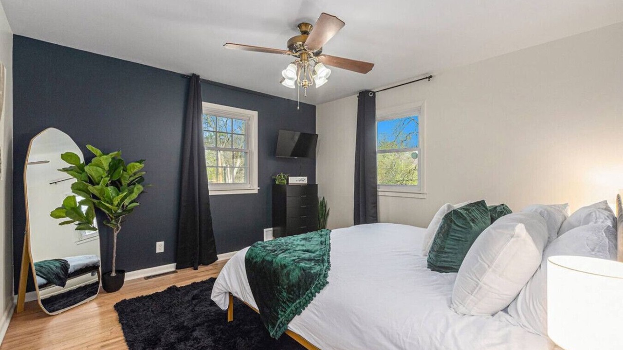 Photo of Bedroom in South Kansas City