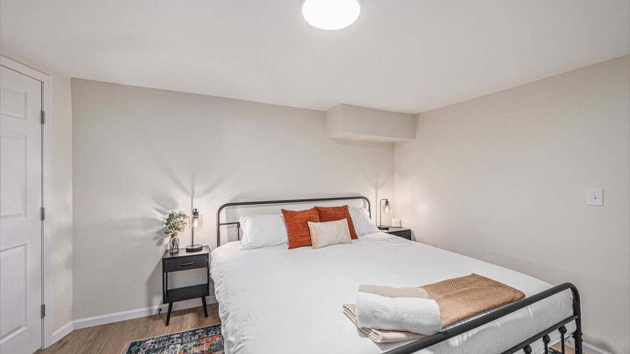 Photo of Bedroom in South Kansas City