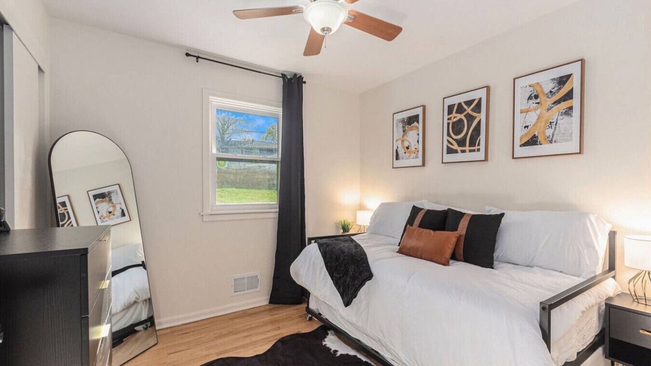 Photo of Bedroom in South Kansas City