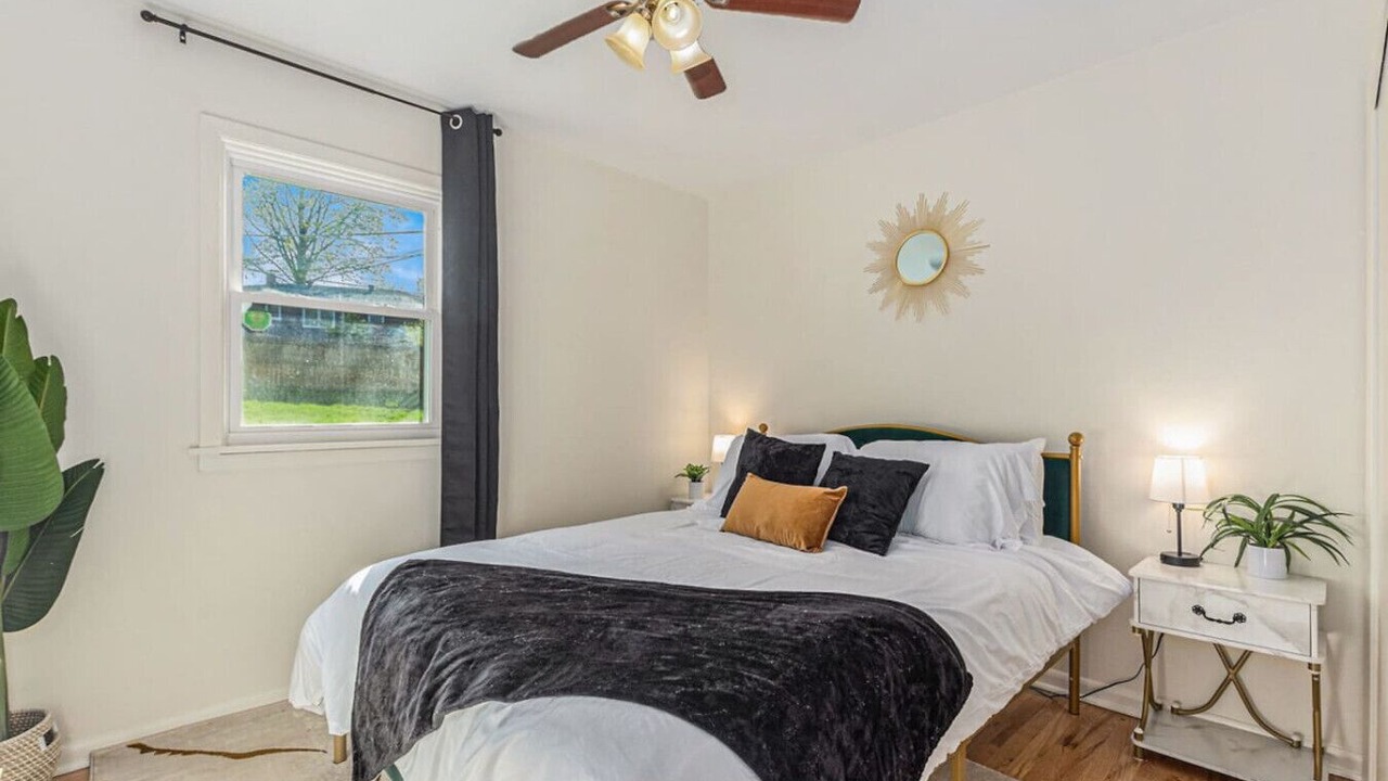 Photo of Bedroom in South Kansas City