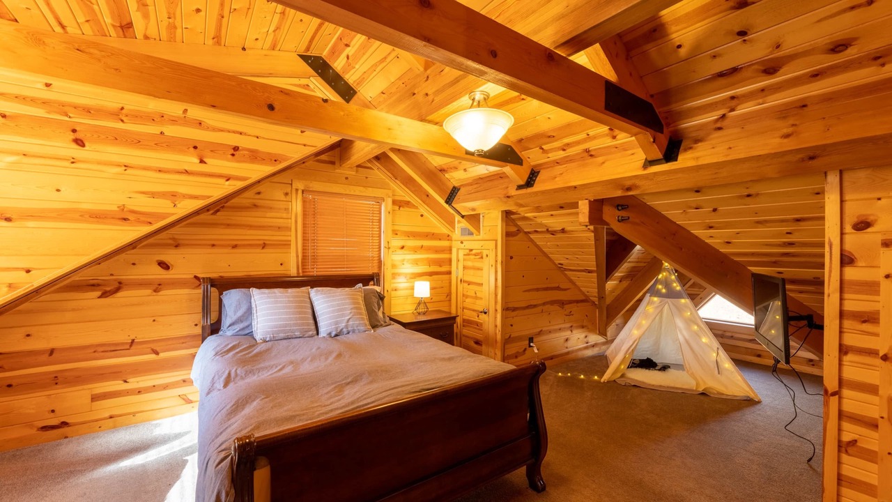 Photo of Bedroom in Mace