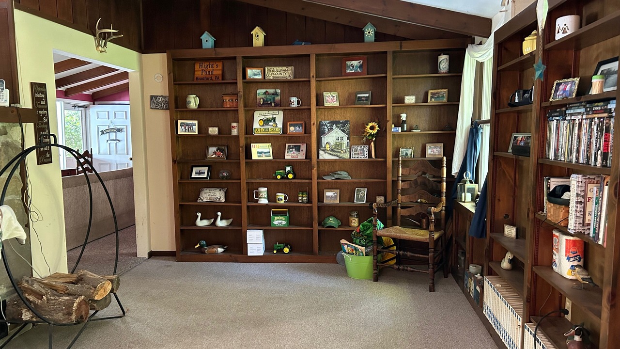 Photo of Others in Gillett