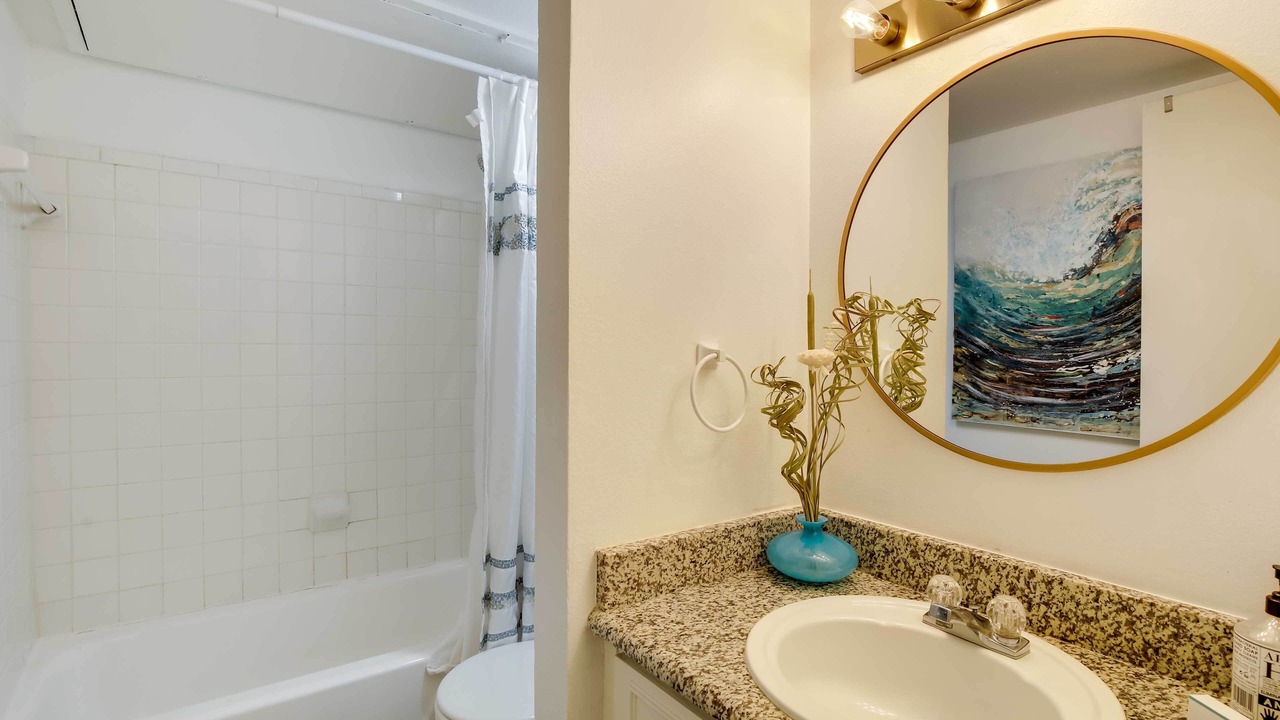 Photo of Bathroom in Knox - Henderson