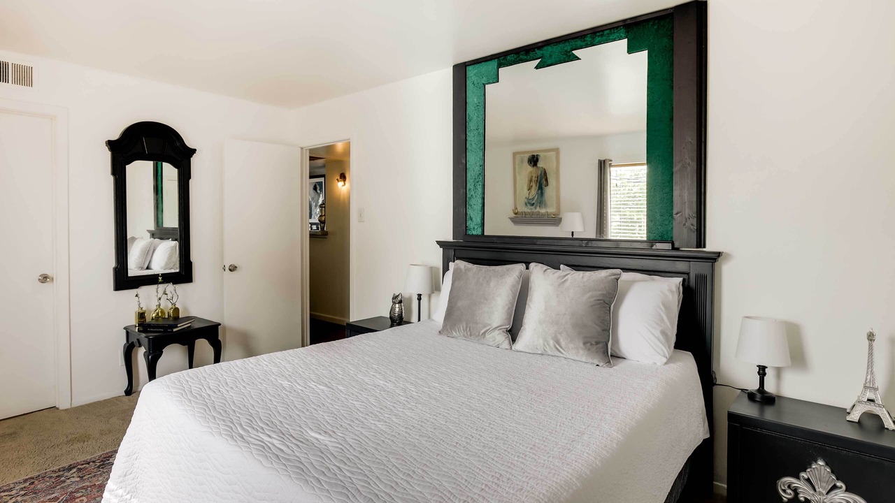 Photo of Others in Knox - Henderson