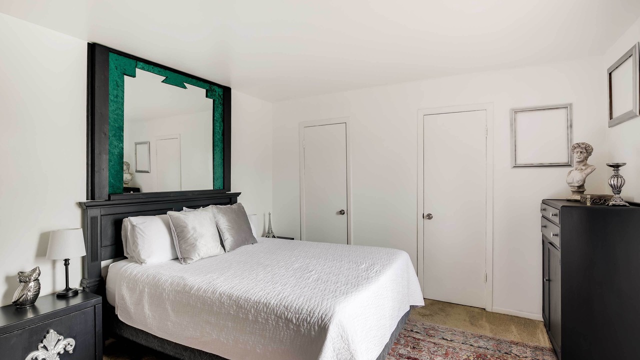 Photo of Bedroom in Knox - Henderson