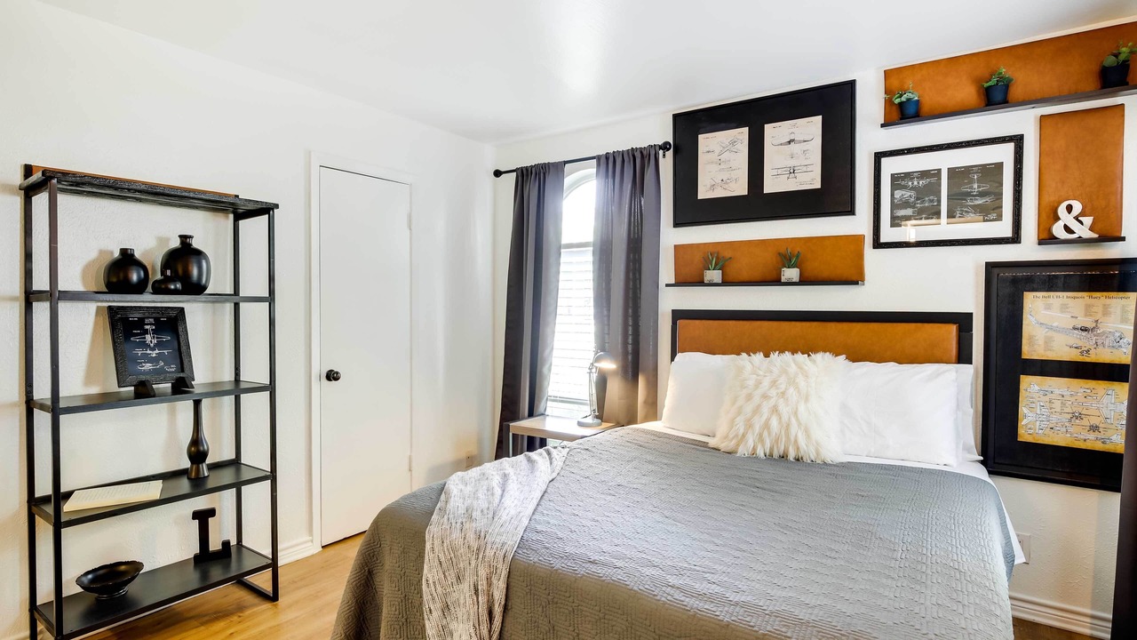 Photo of Bedroom in Knox - Henderson