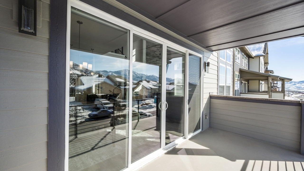 Photo of Patio Balcony in Deer Mountain