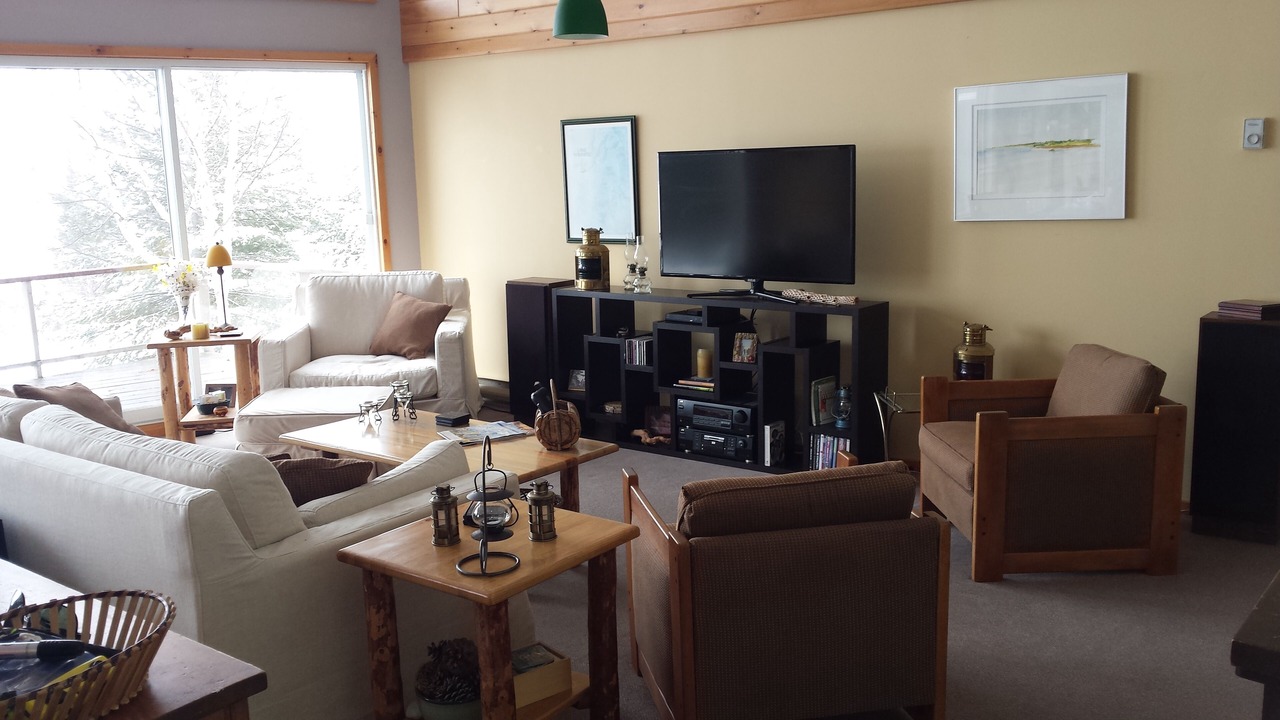 Photo of Livingroom in Kenora