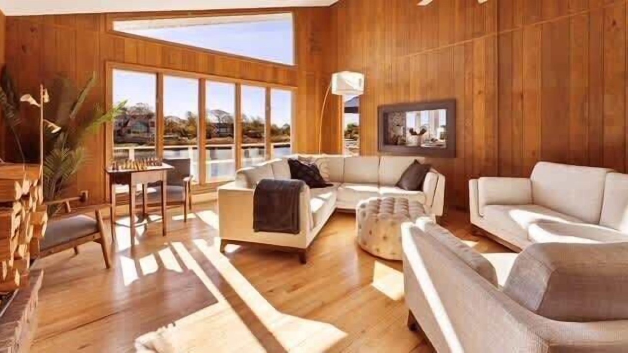 Photo of Bedroom in Hampton Bays