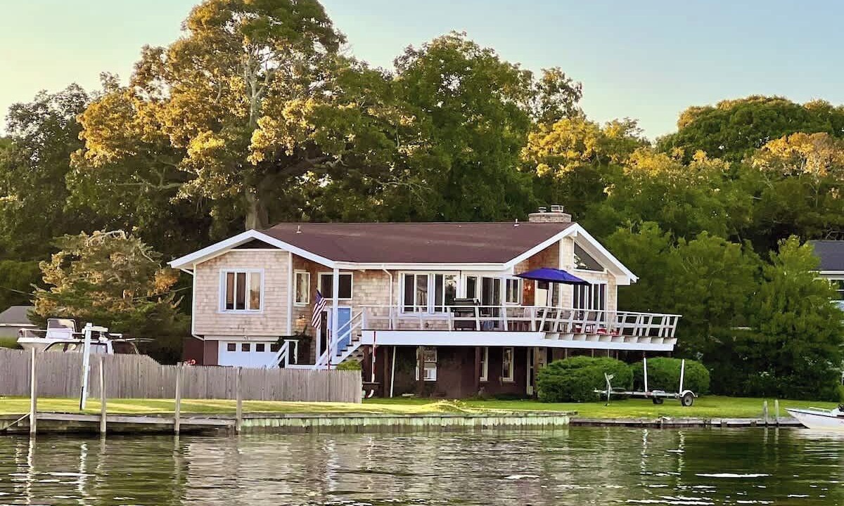 Photo of Others in Hampton Bays