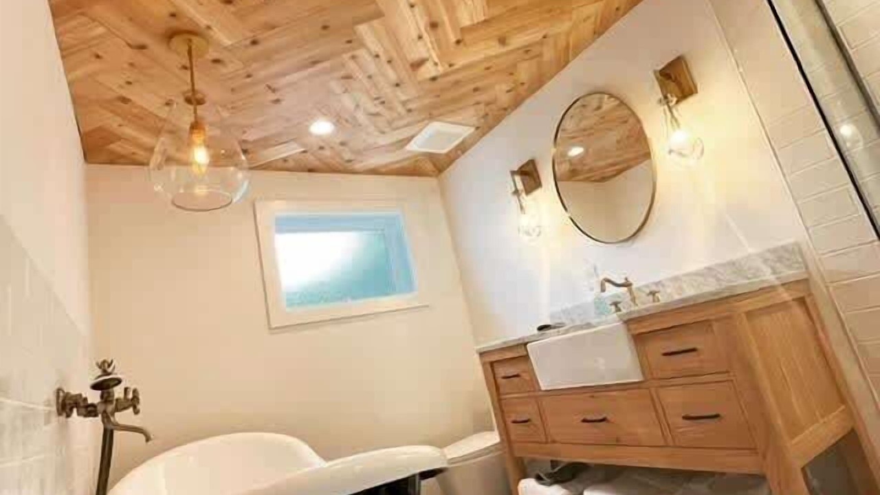Photo of Bathroom in Hampton Bays