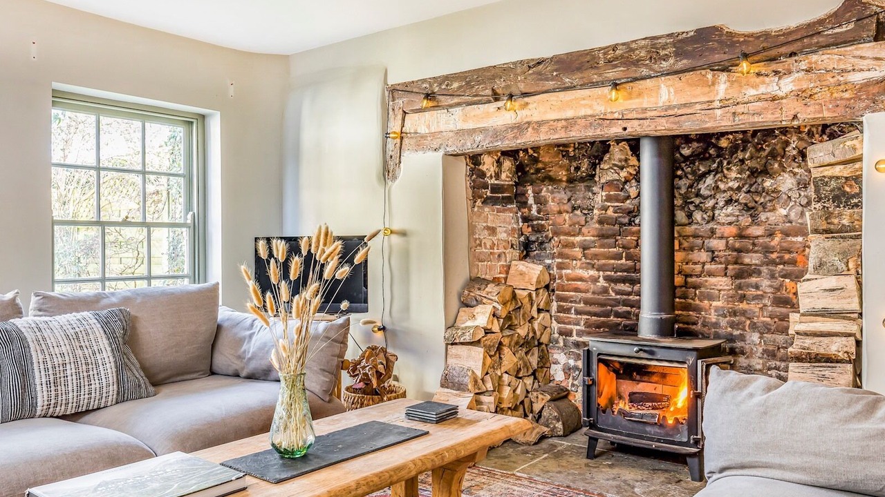 Photo of Livingroom in Funtington