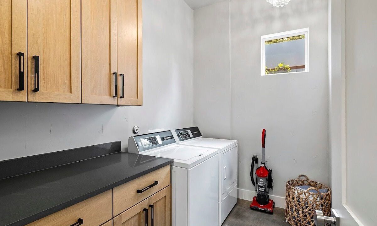 Photo of Bedroom in South Lamar