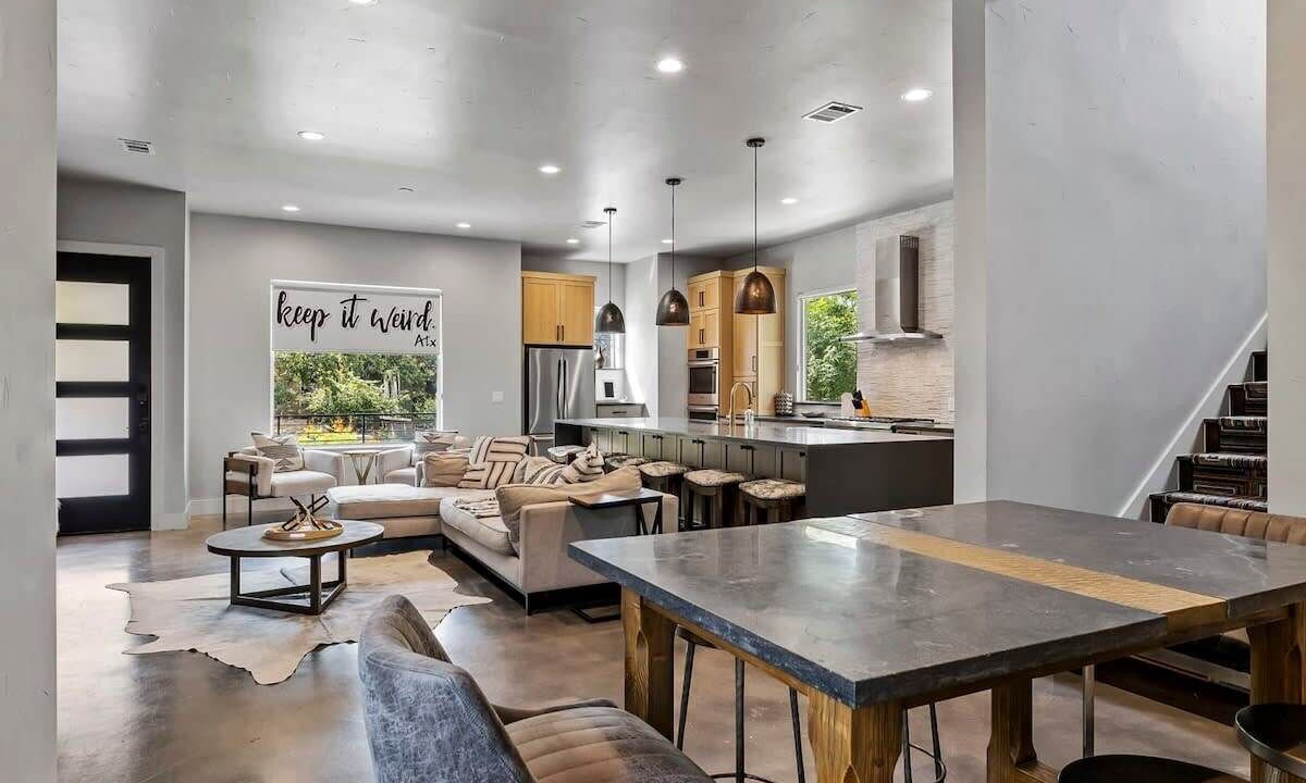 Photo of Bedroom in South Lamar
