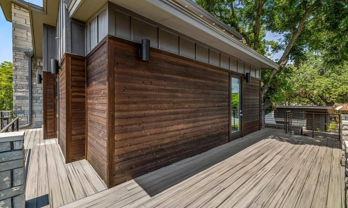 Photo of Patio Balcony in South Lamar