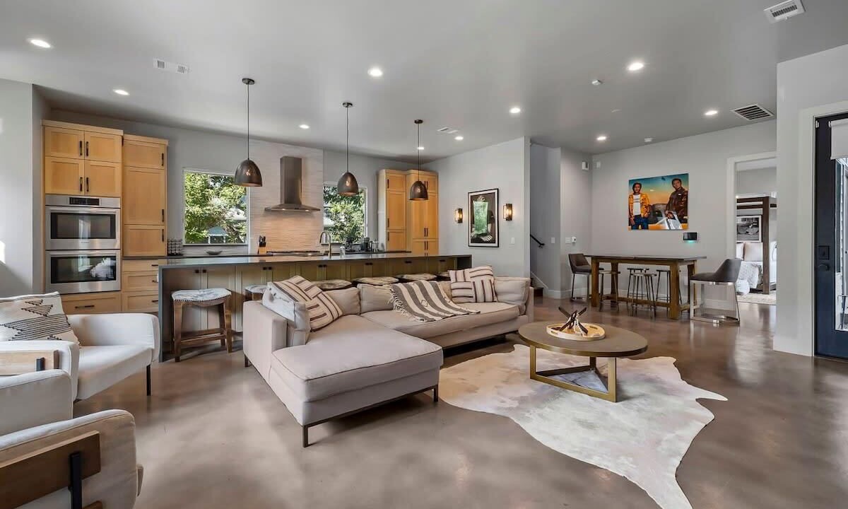 Photo of Bedroom in South Lamar