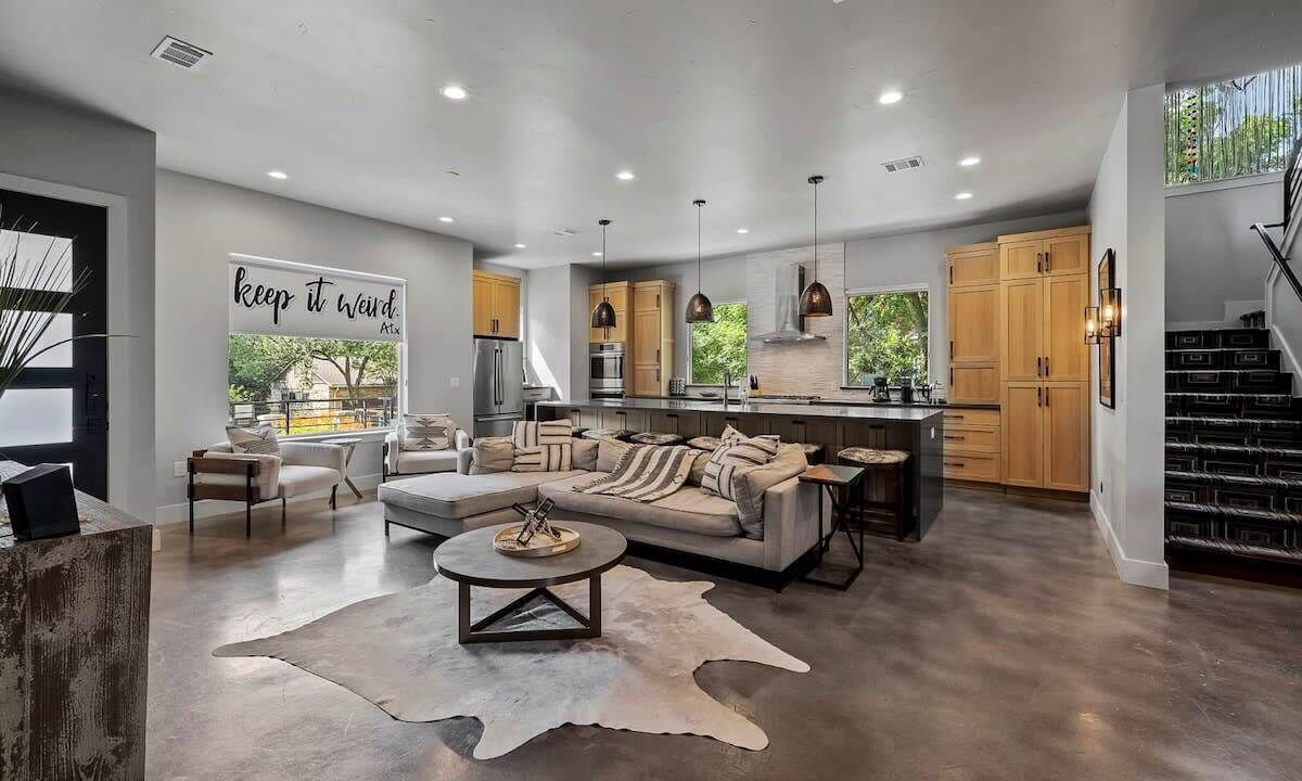 Photo of Bedroom in South Lamar