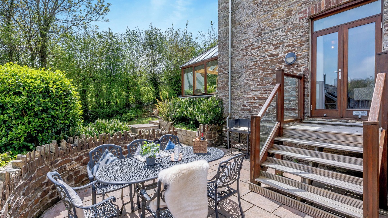 Photo of Others in Bugford