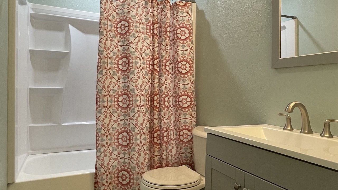 Photo of Bathroom in Destrehan