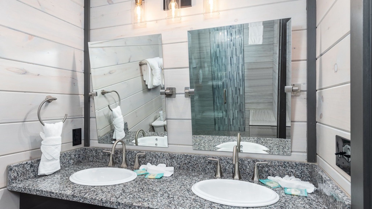 Photo of Bathroom in Gatlinburg