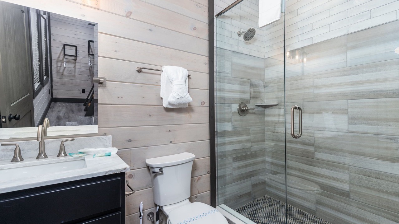 Photo of Bathroom in Gatlinburg