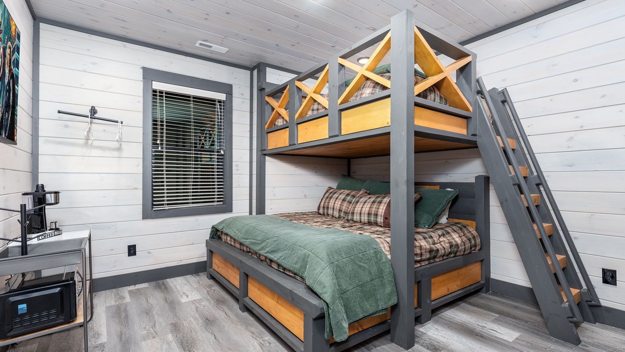 Photo of Bedroom in Gatlinburg