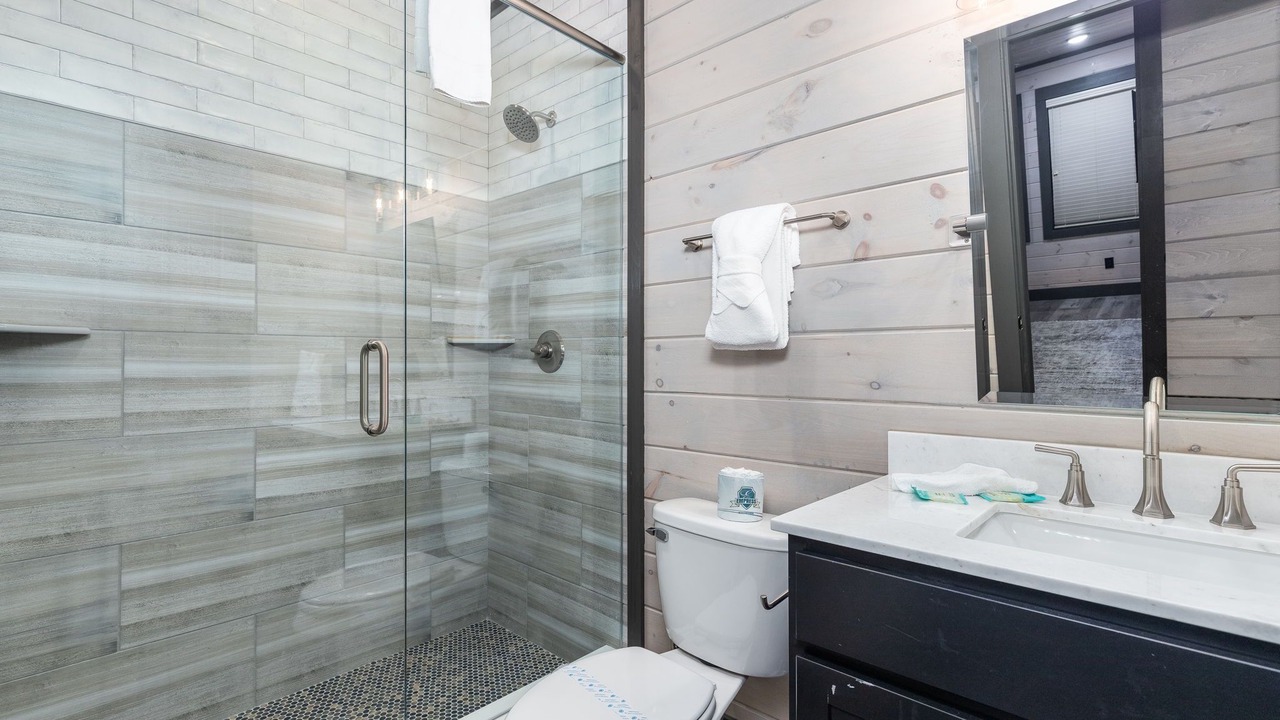 Photo of Bathroom in Gatlinburg