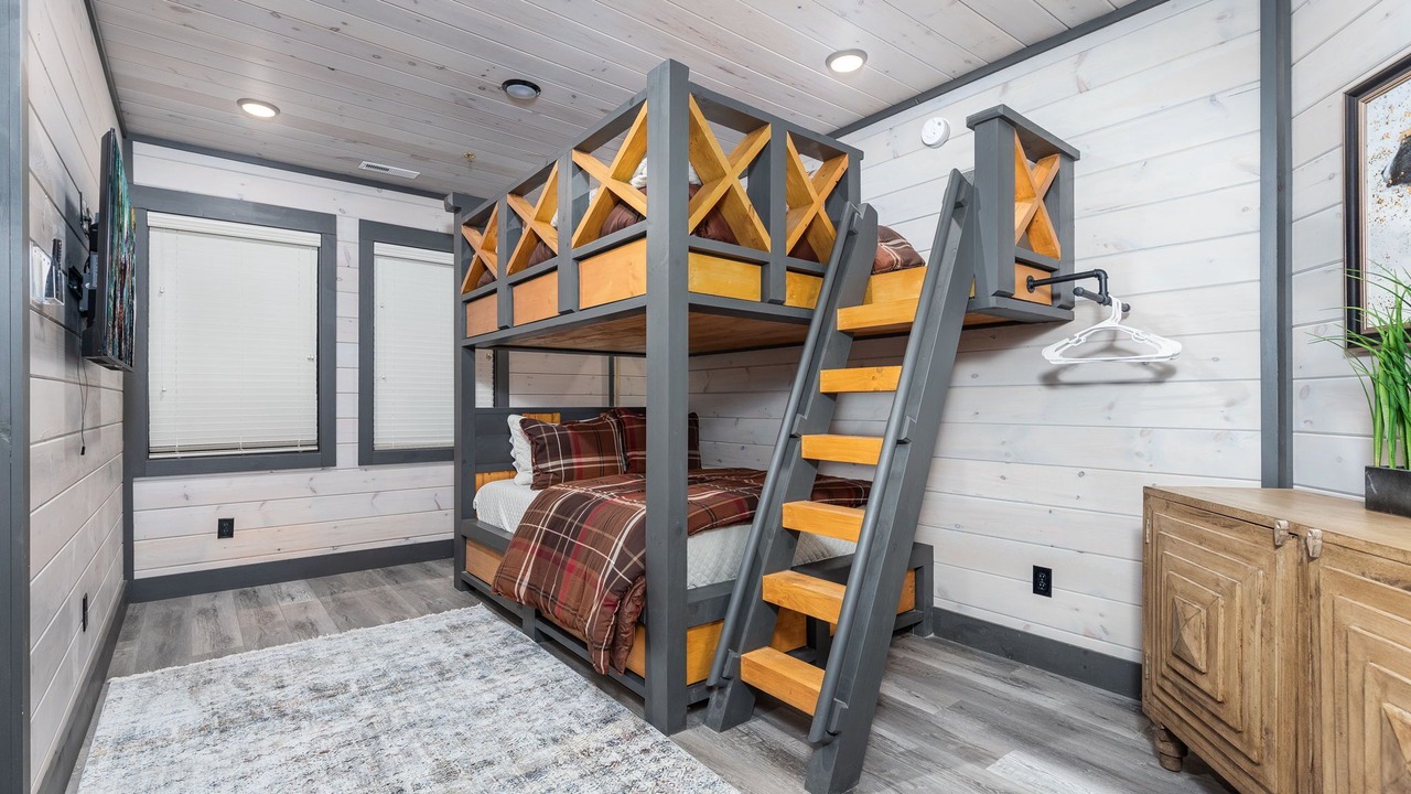 Photo of Bedroom in Gatlinburg