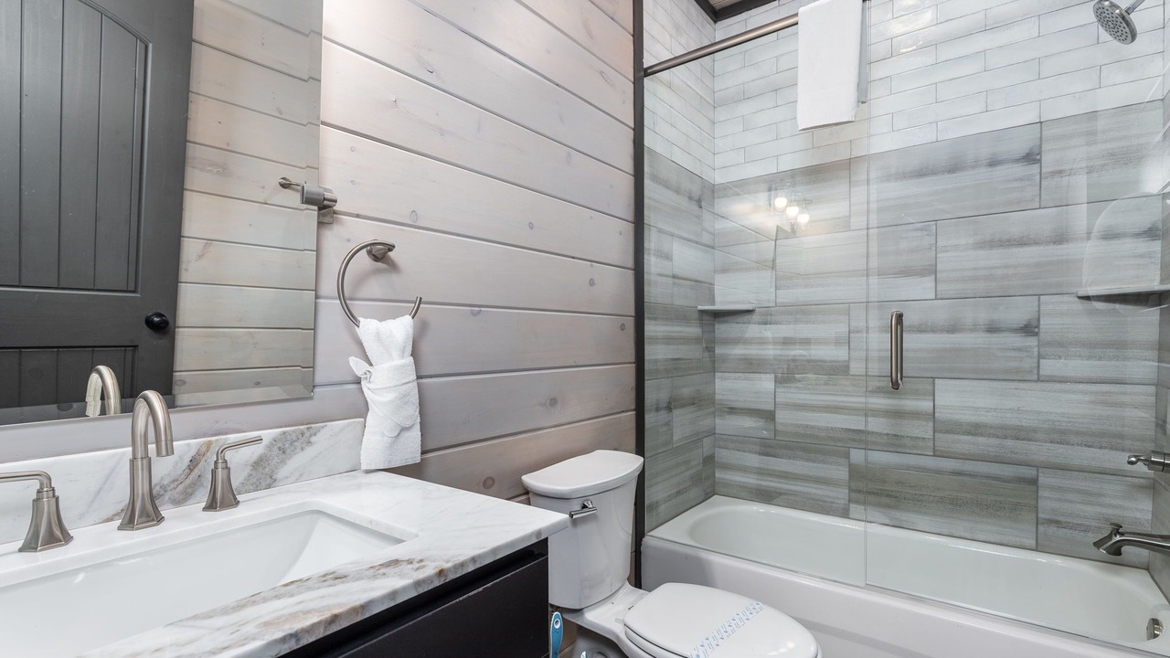Photo of Bathroom in Gatlinburg