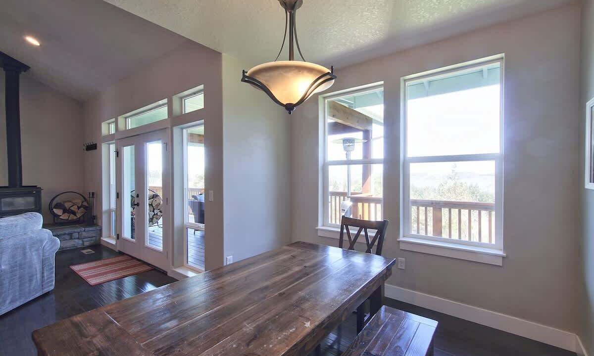 Photo of Livingroom in Amity