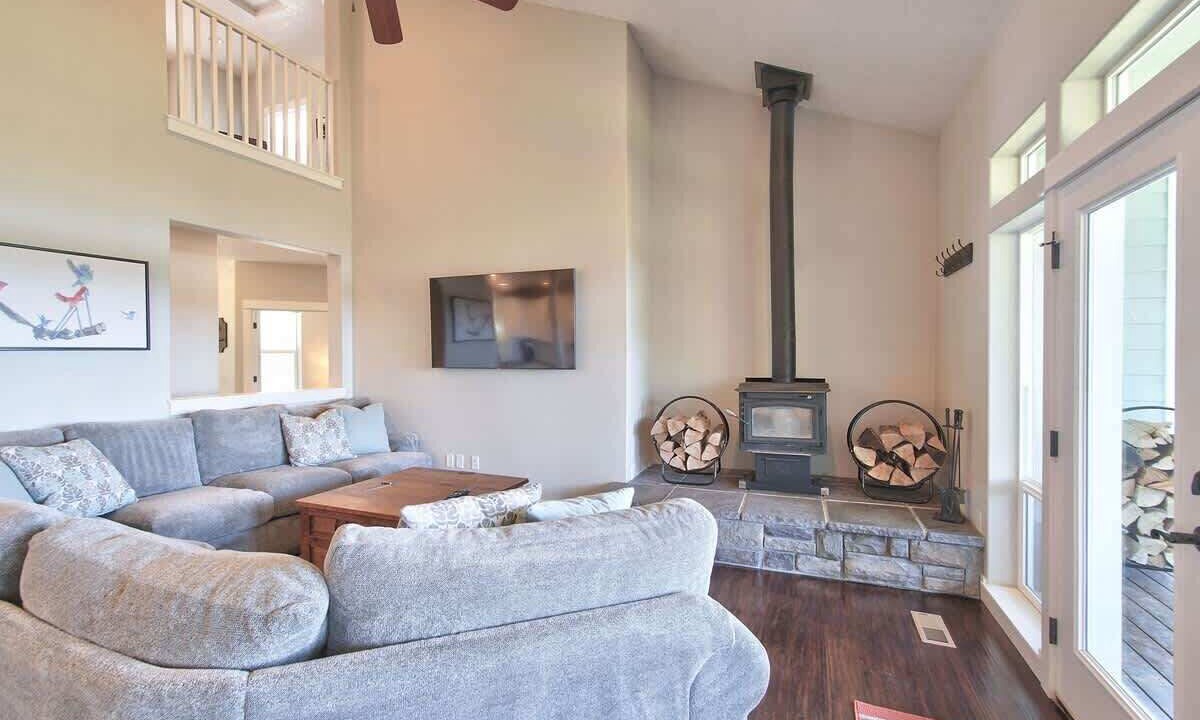 Photo of Bedroom in Amity