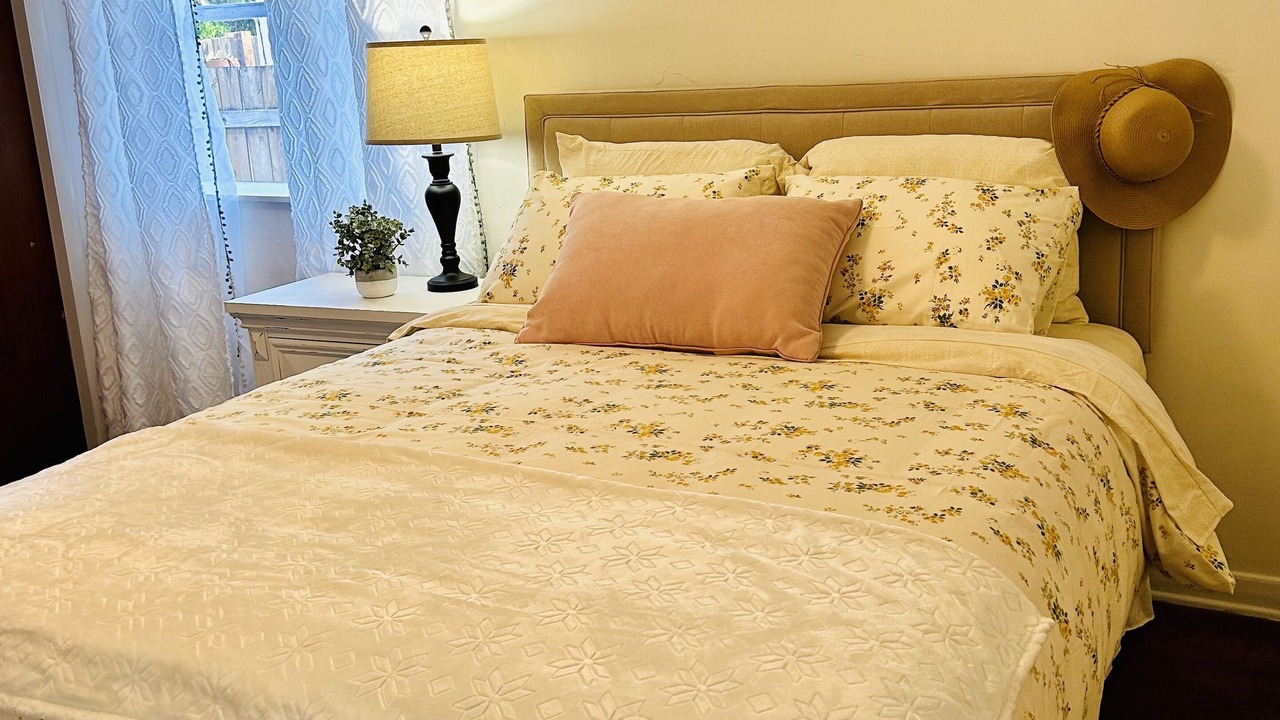 Photo of Others in Albany