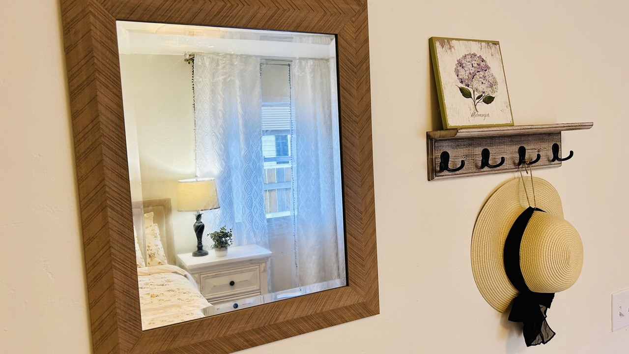 Photo of Others in Albany