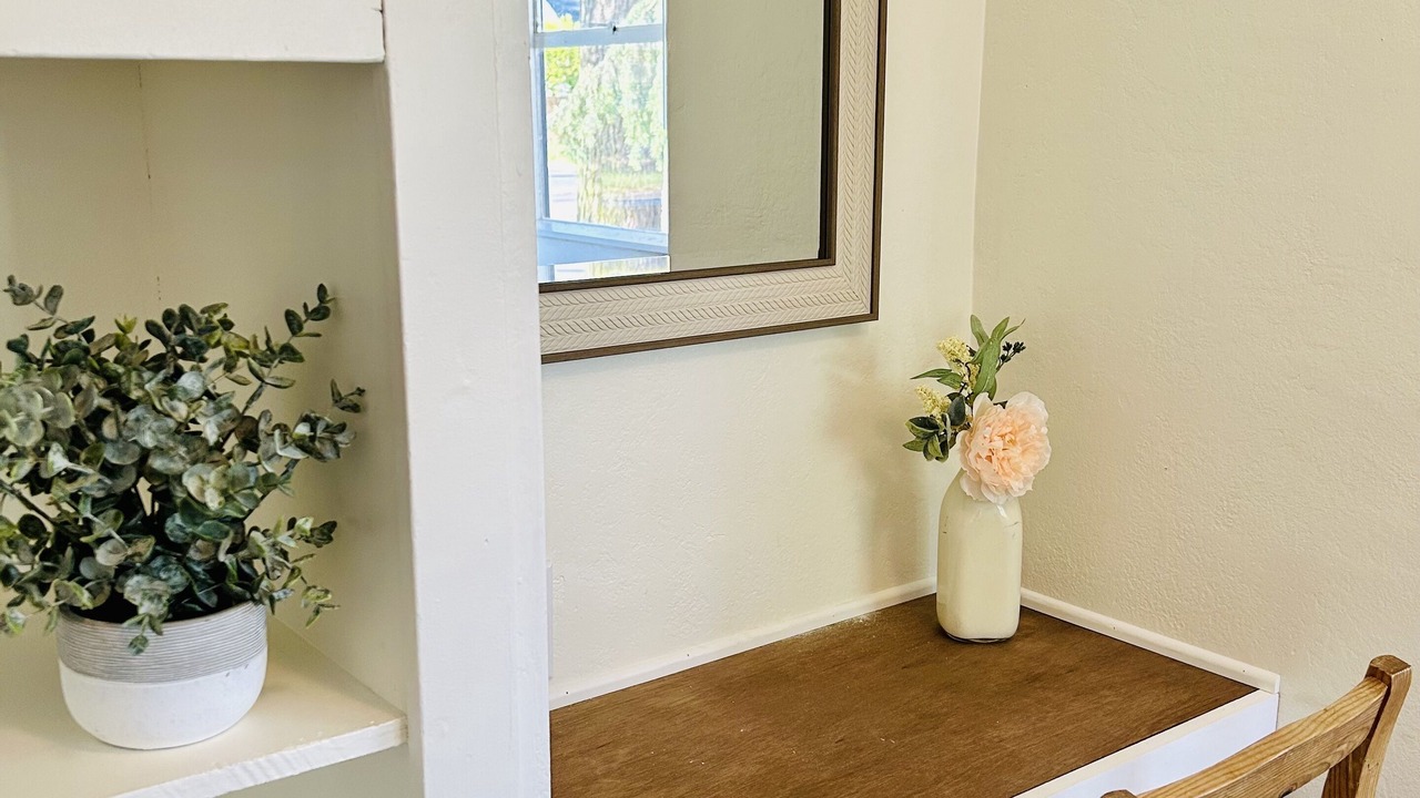 Photo of Others in Albany