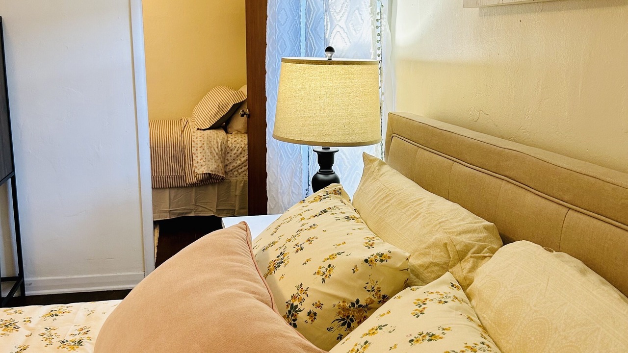 Photo of Others in Albany