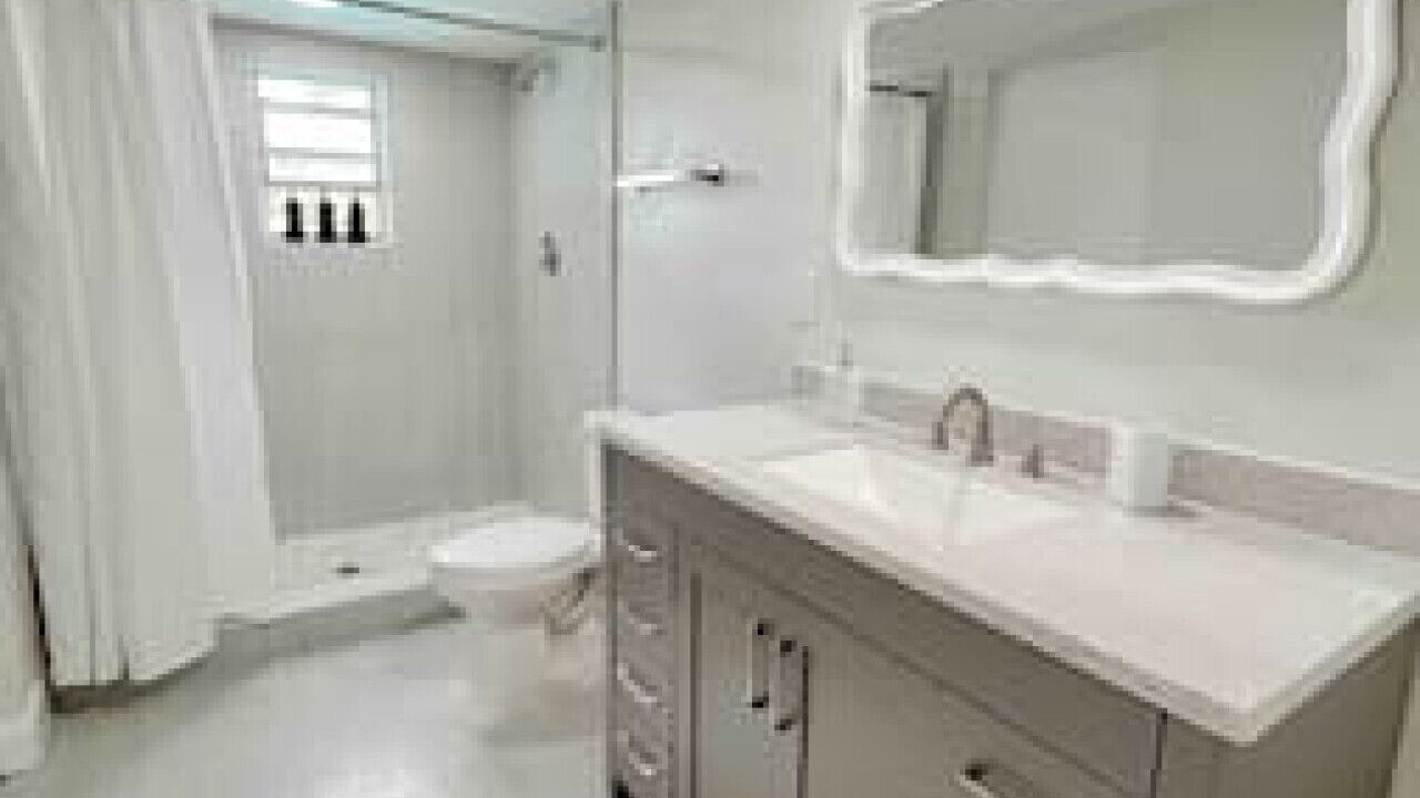 Photo of Bathroom in Orient Park