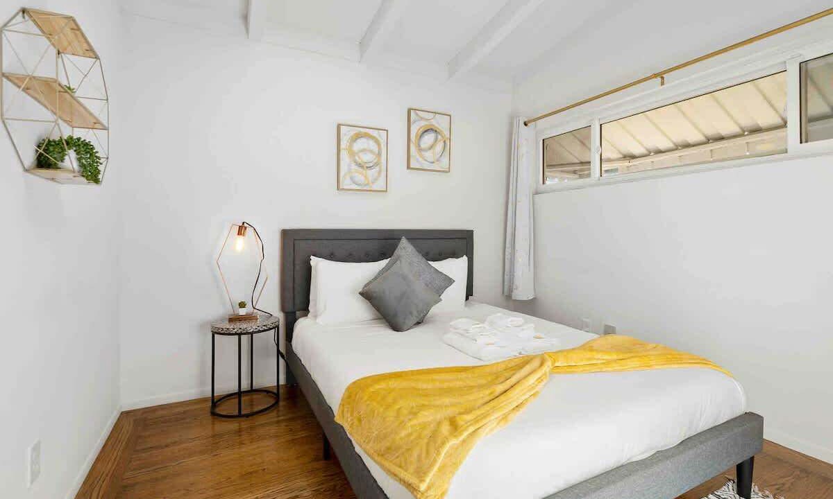 Photo of Bedroom in East San Mateo